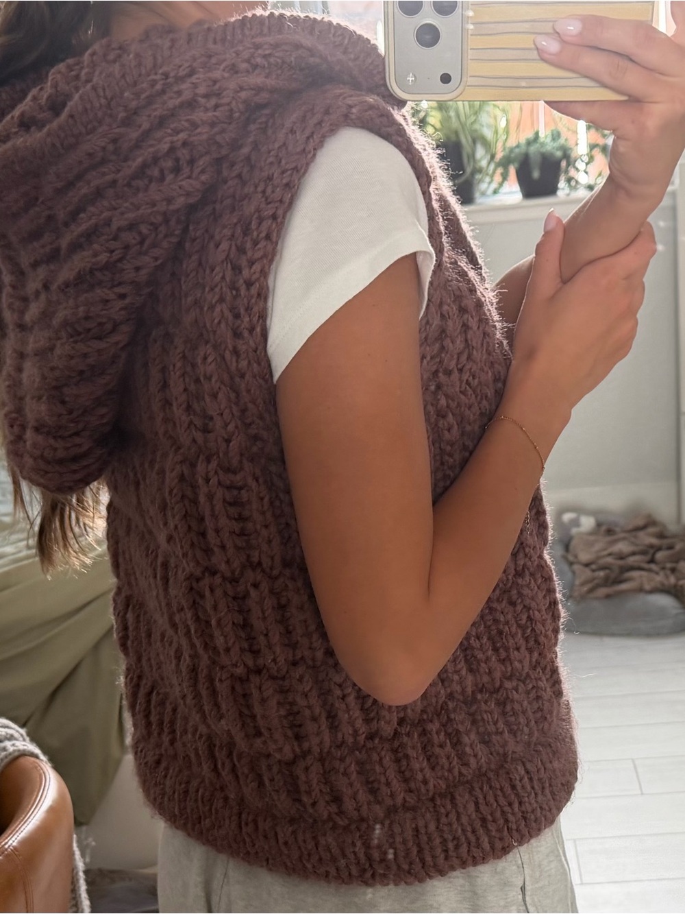 Knit sweater vest